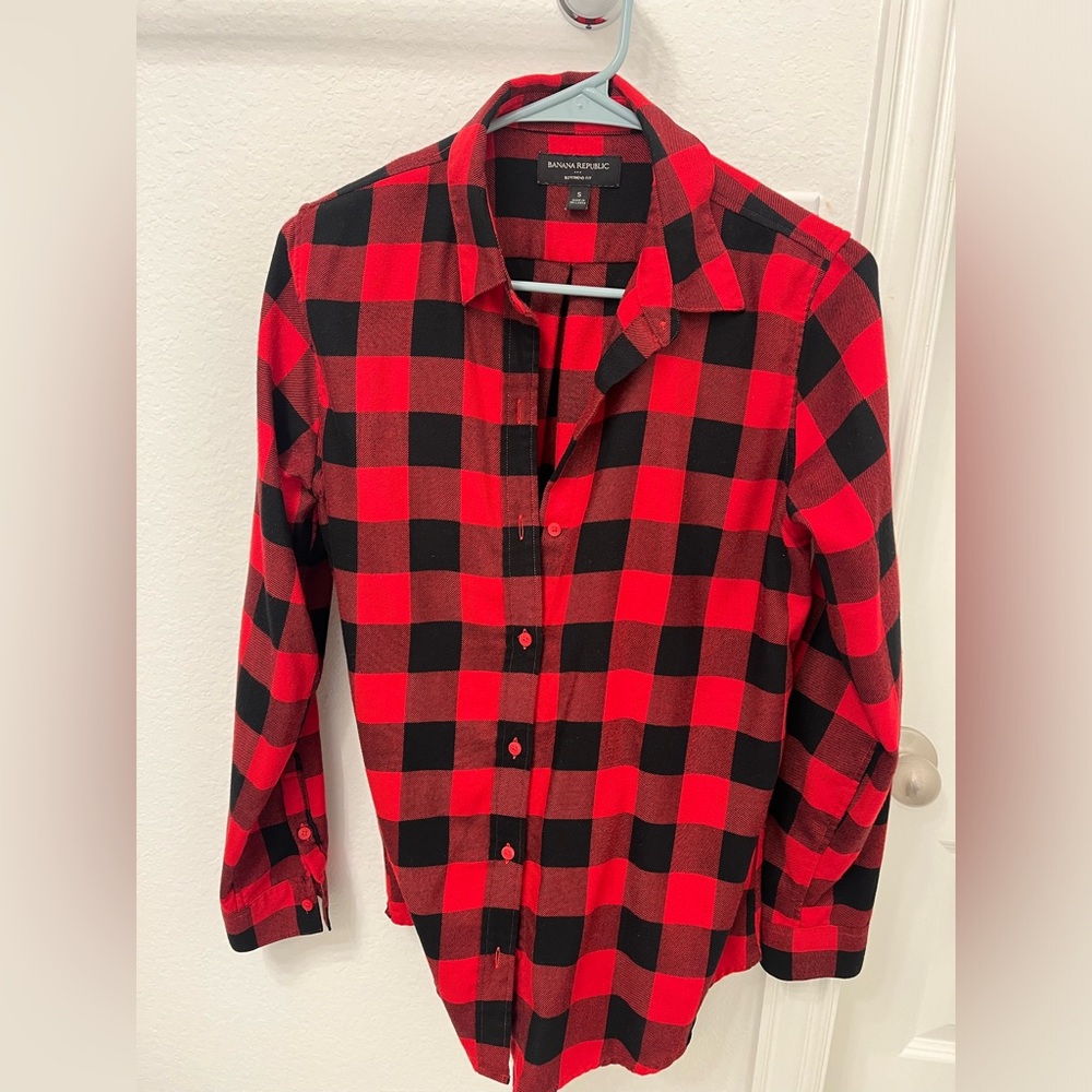 Banana Republic Women's Red and Black Plaid Shirt